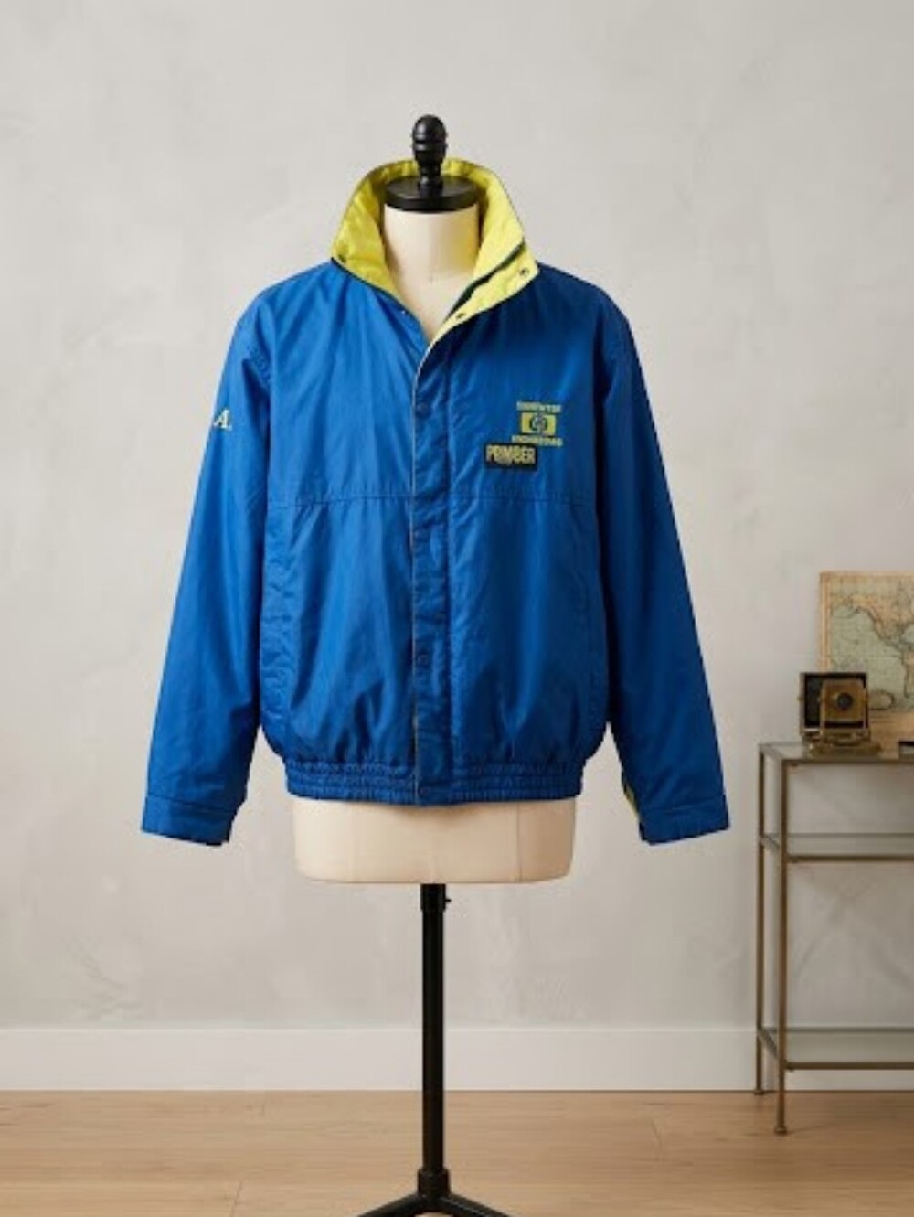 Vintage Retro 1992 U of A Engineering Bomber jacket UNISEX